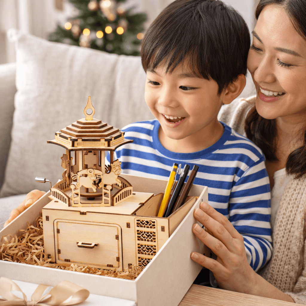 DIY Hand-Crank Wooden Carousel Music Box Pen Holder product detail image 6